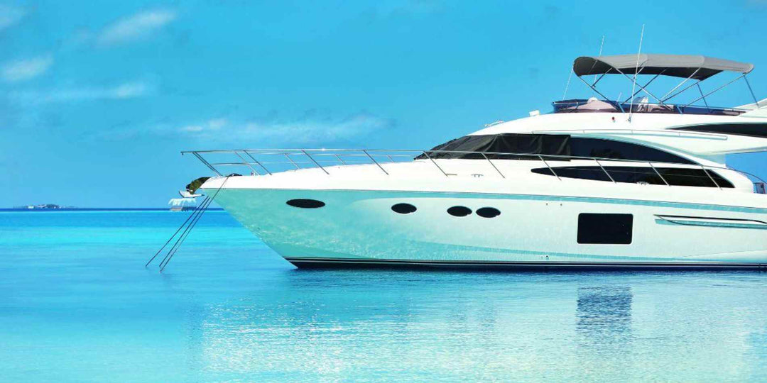 A boat with solar panels